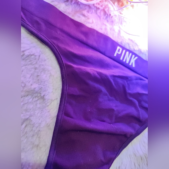 Pink Victoria's Secret thong - Picture 2 of 3